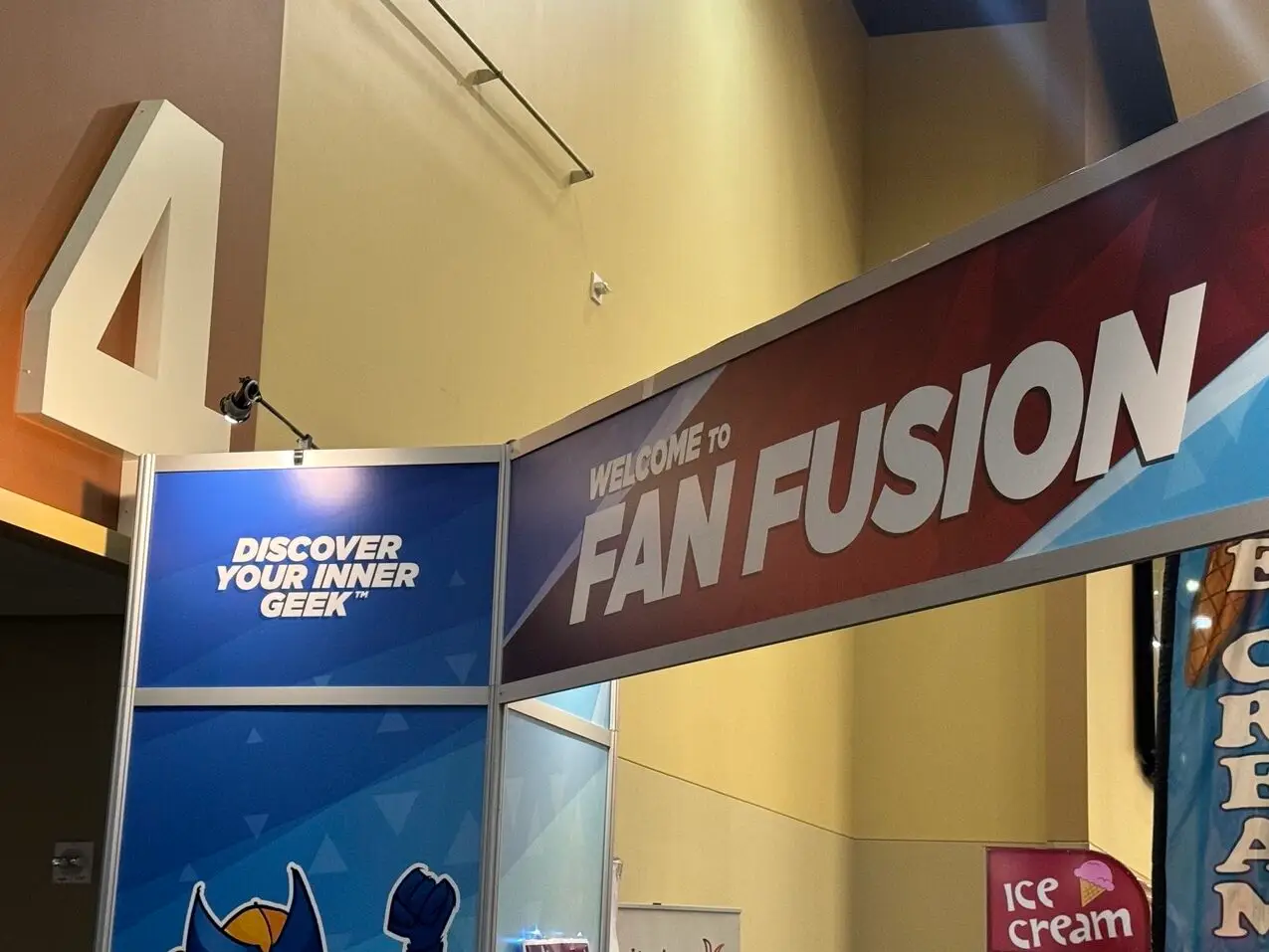 "Fan Fusion 2024 - Phoenix Comic Con and Pop Culture Convention"