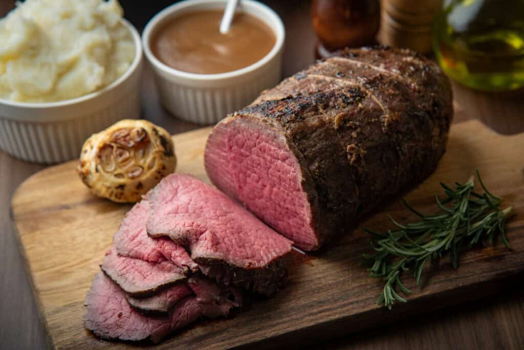 Red Wine Roast Beef: A Comfort Food Classic with Rich, Savory Flavor